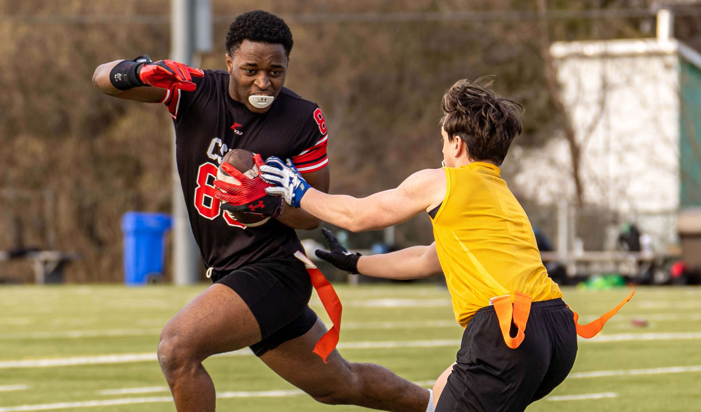 Des joueuses de flag-football